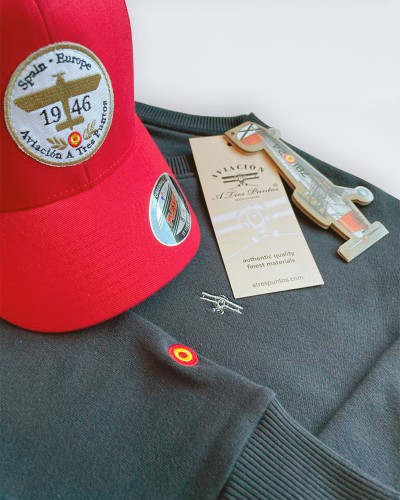 A Tres Puntos Bucker Bü Jungmann Baseball Cap, Sky Blue